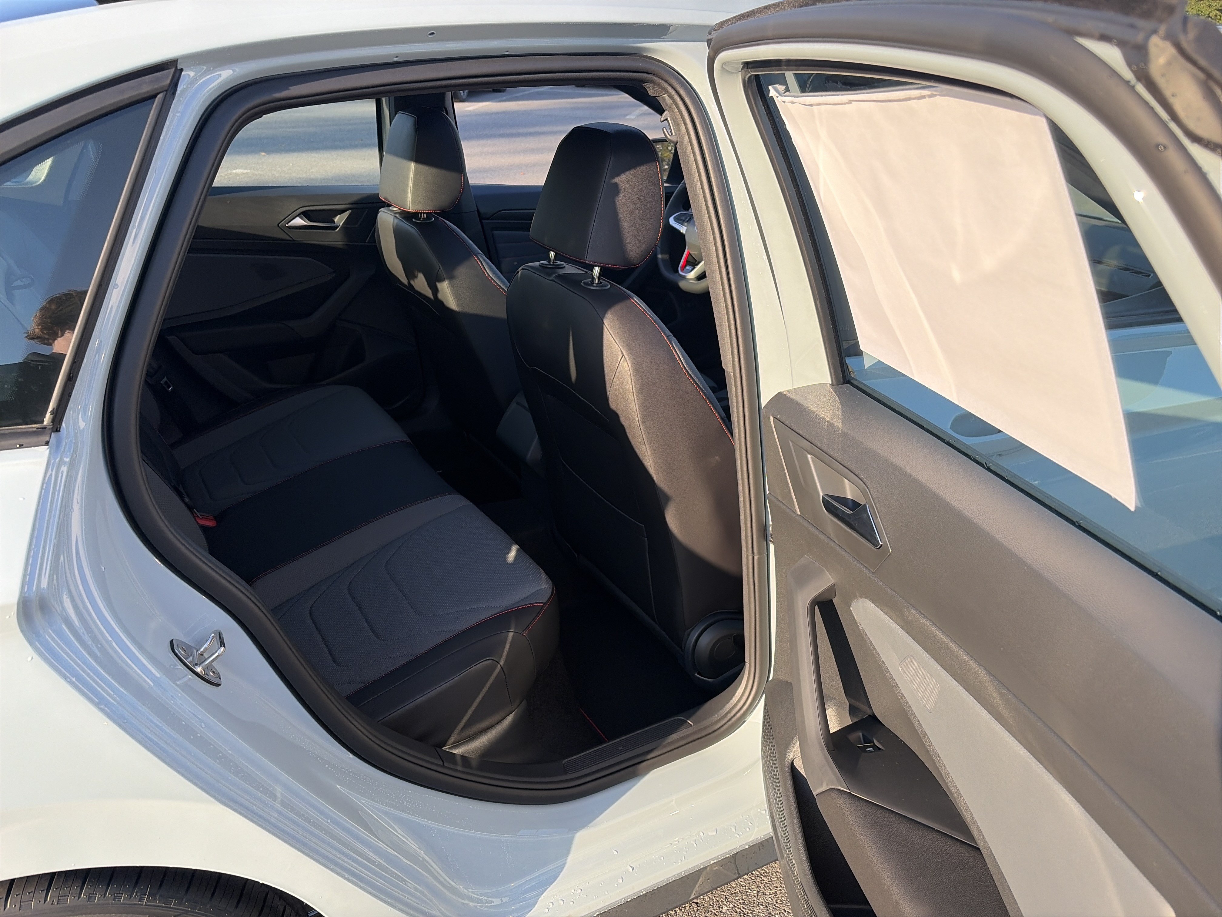 Used 2027 Volkswagen Jetta GLI Autobahn FWD image 16