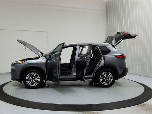 Used 2023 Nissan Rogue SV w/ SV Premium Package image 12