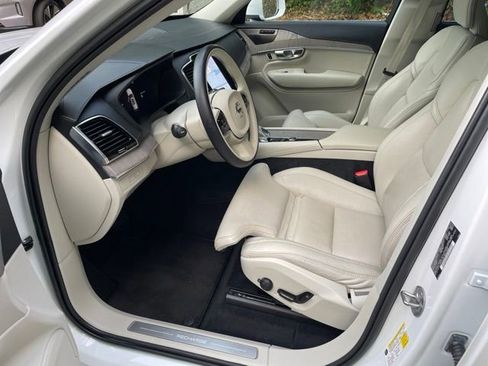Certified 2023 Volvo XC90 T8 Ultimate AWD/4WD image 10