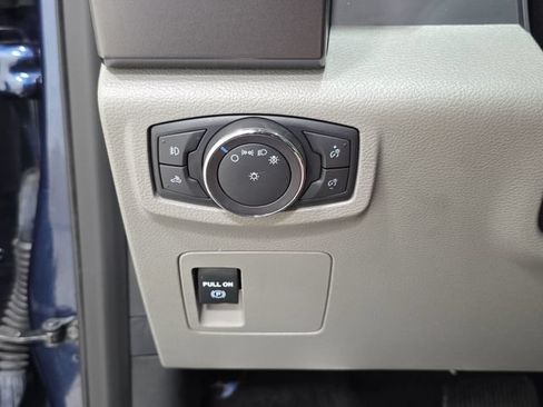 Used 2018 Ford F150 XLT AWD/4WD image 26
