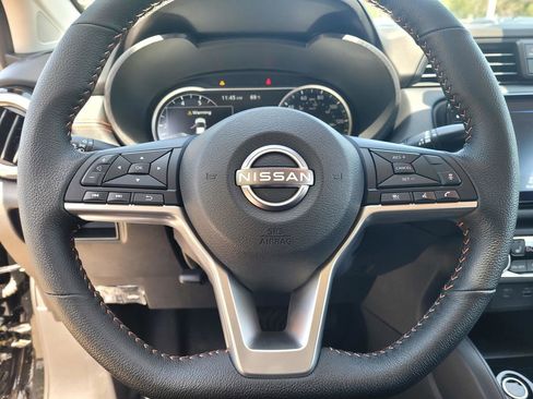 New 2025 Nissan Versa SR w/ Trunk Package FWD image 15