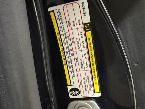 Used 2023 Chrysler Pacifica Touring-L FWD image 54