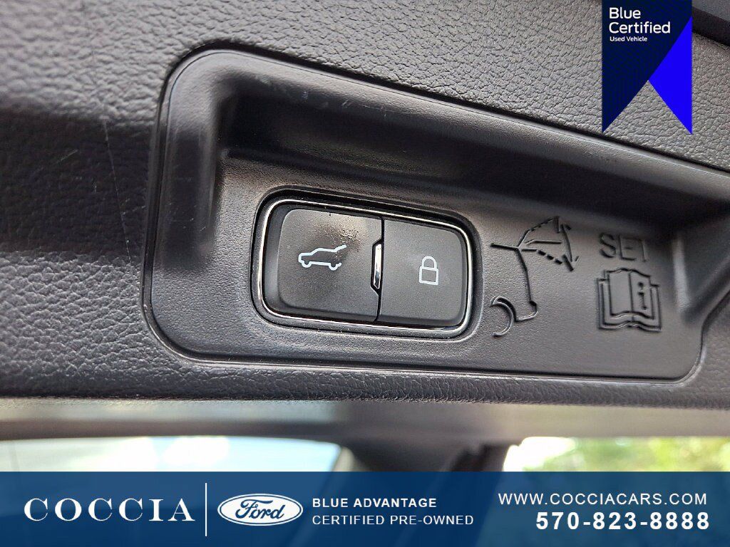 Used 2022 Ford Explorer XLT AWD/4WD image 30