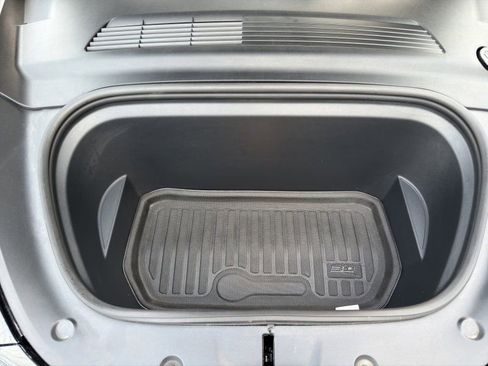 Used 2020 Tesla Model Y Long Range image 20