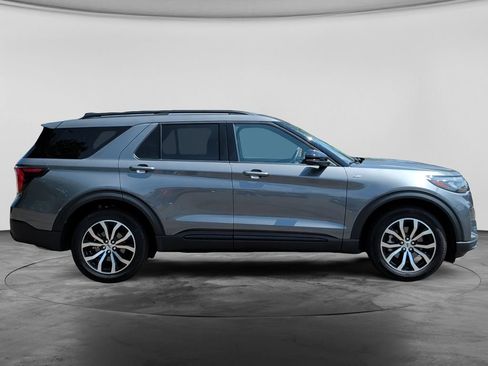 Used 2026 Ford Explorer ST-Line AWD/4WD image 8