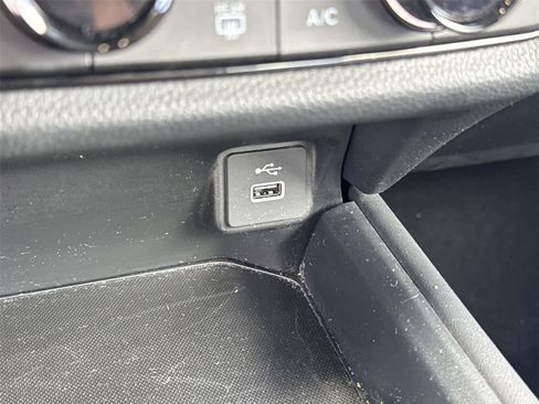 Used 2023 Honda HR-V LX image 24