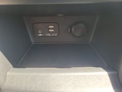 Used 2023 Subaru Forester AWD/4WD image 14
