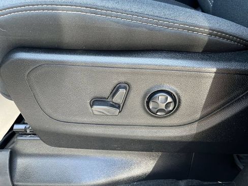 Used 2021 RAM 1500 Big Horn AWD/4WD image 16