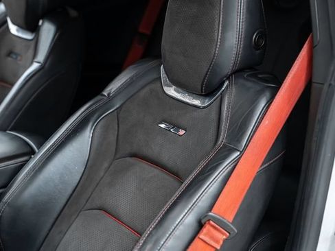 Used 2018 Chevrolet Camaro ZL1 RWD image 20