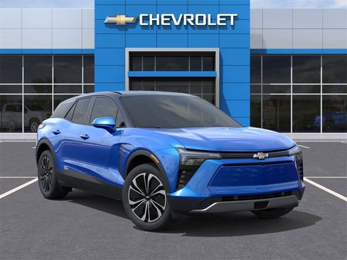 New 2025 Chevrolet Blazer EV LT image 7