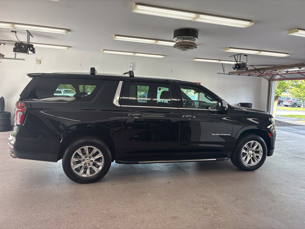 Used 2023 Chevrolet Suburban Premier w/ Premium Package 2 AWD/4WD image 54