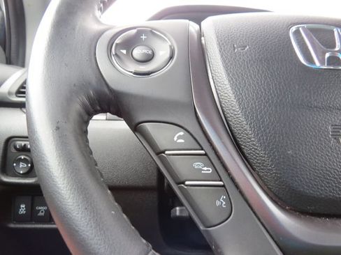 Used 2019 Honda Ridgeline RTL image 16