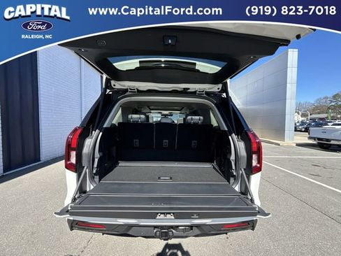 New 2026 Ford Expedition Active image 21