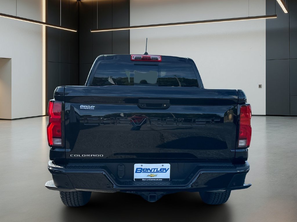 Used 2026 Chevrolet Colorado Z71 AWD/4WD image 5