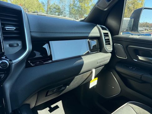 New 2026 RAM 1500 Laramie w/ Advanced Safety Group II AWD/4WD image 27