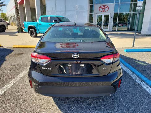 Used 2024 Toyota Corolla LE image 16