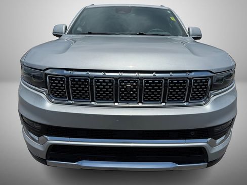 Used 2022 Jeep Grand Wagoneer Series II w/ Convenience Group III image 11
