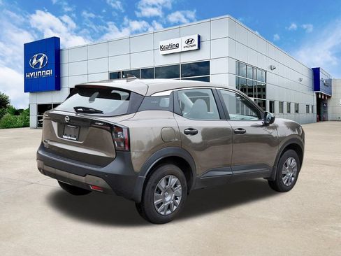 Used 2025 Nissan Kicks S FWD image 5