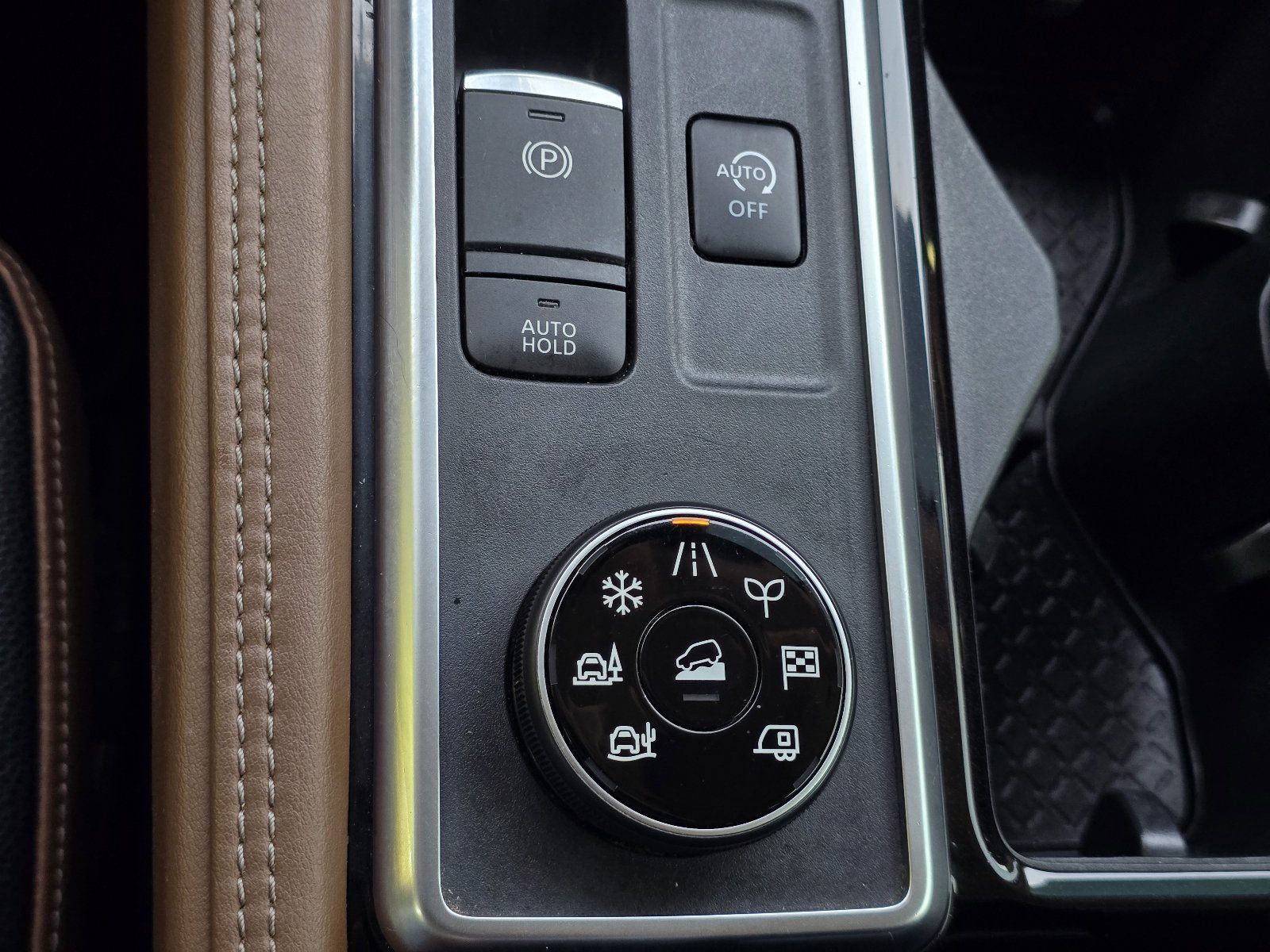 Used 2022 Nissan Pathfinder Platinum AWD/4WD image 21