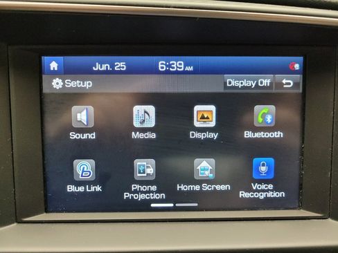 Used 2020 Hyundai Elantra Value Edition w/ Winter Weather Package FWD image 25