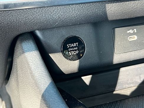 Used 2025 Nissan Rogue SV FWD image 20
