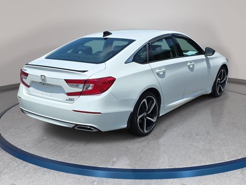 Used 2022 Honda Accord Sport image 5