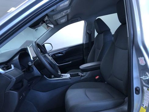 Certified 2025 Toyota RAV4 XLE AWD/4WD image 18