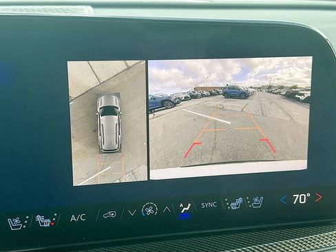 New 2026 Chevrolet Traverse High Country w/ LPO, Floor Liner Package AWD/4WD image 13