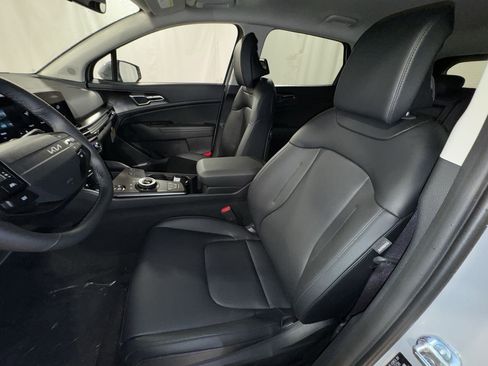 New 2026 Kia Sportage EX image 13