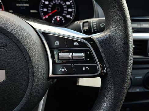 Used 2023 Kia Forte LXS image 21