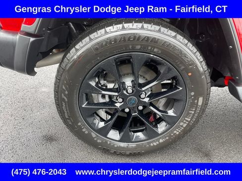 Certified 2025 Jeep Wrangler Unlimited Sahara AWD/4WD image 10
