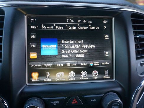 Used 2017 Jeep Grand Cherokee Limited image 10