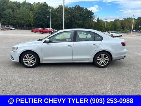 Used 2018 Volkswagen Jetta S FWD image 4