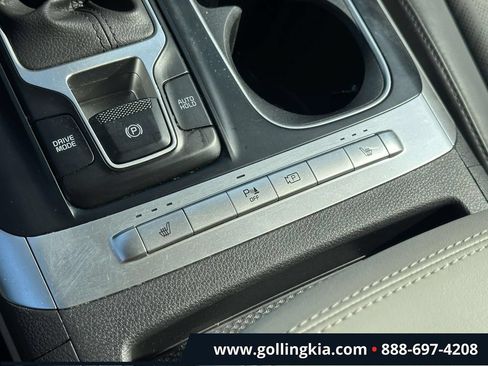 Certified 2024 Kia Carnival LX FWD image 28