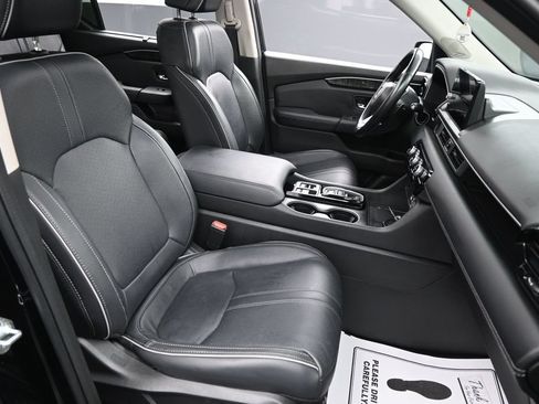 Used 2023 Honda Pilot Elite image 32