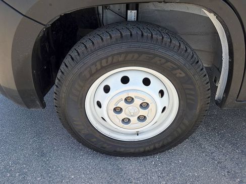 Used 2023 RAM ProMaster 3500 w/ Safety Group FWD image 11