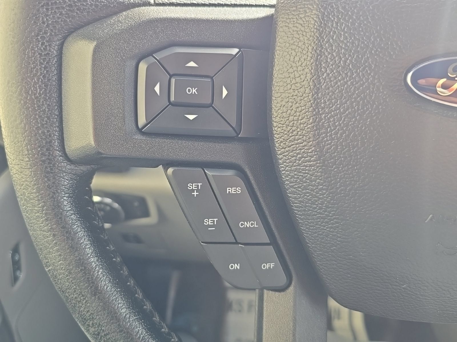 Used 2016 Ford F150 XLT w/ Equipment Group 302A Luxury AWD/4WD image 22