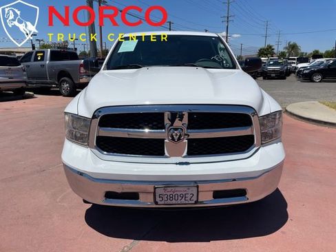 Used 2017 RAM 1500 Classic SLT image 3