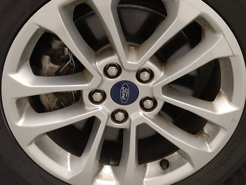 Used 2022 Ford Escape SE FWD image 31