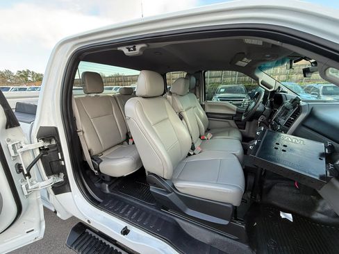 Used 2018 Ford F250 XL w/ Power Equipment Group AWD/4WD image 21