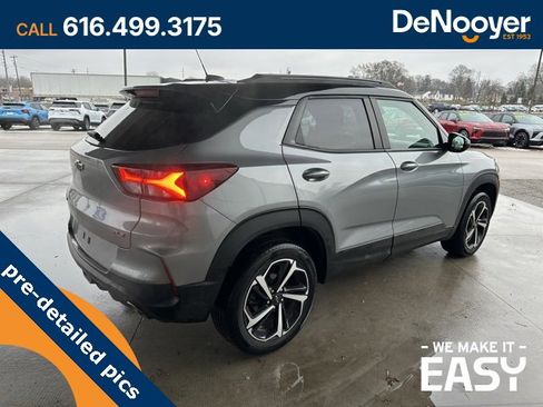 Certified 2023 Chevrolet TrailBlazer RS w/ Convenience Package image 5