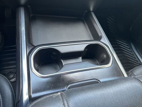 Used 2025 Chevrolet Silverado 2500 LTZ w/ LTZ Convenience Package AWD/4WD image 19