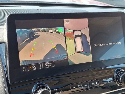 Used 2022 Nissan Armada Platinum w/ Captain's Chairs Package image 19