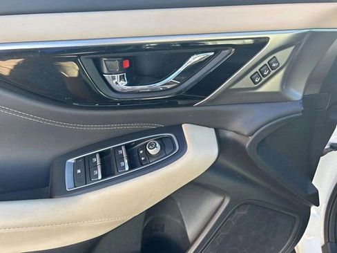 Used 2022 Subaru Outback Limited image 9
