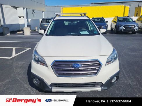 Used 2017 Subaru Outback 3.6R Touring w/ Popular Package #5A AWD/4WD image 7
