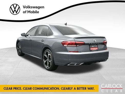 Used 2020 Volkswagen Passat 2.0T R-Line image 9