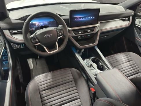 New 2026 Ford Explorer ST-Line w/ ST-Line Street Pack image 11