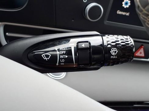 New 2026 Hyundai Elantra Sport FWD image 28