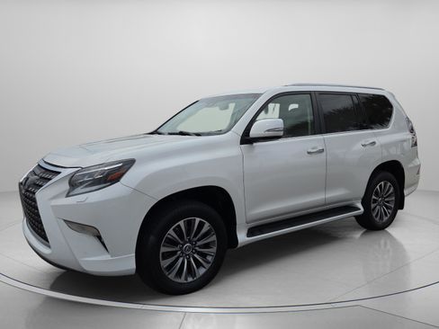 Used 2020 Lexus GX 460 Luxury w/ Off Road Package image 2