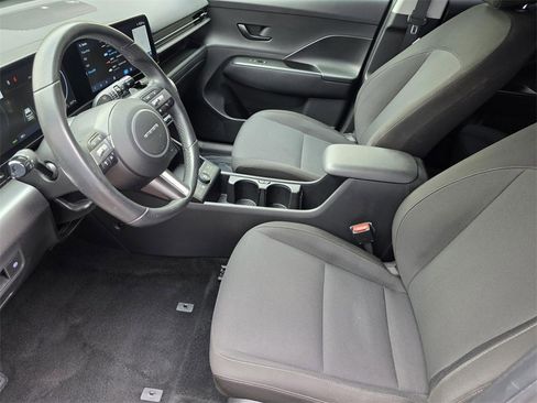 Used 2024 Hyundai Kona SEL image 8